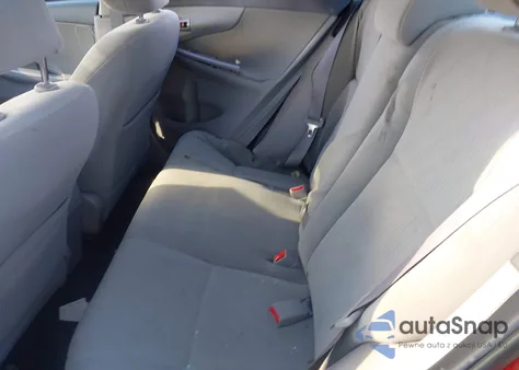 2010 Toyota Corolla Le z USA, uszkodzony, nr VIN 2T1BU4EE7AC281925